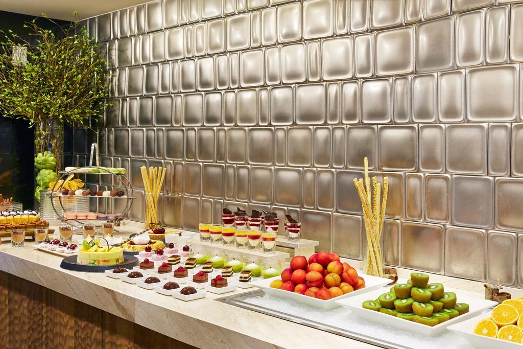 Kensington Jeju Hotel Kültér fotó A dessert buffet