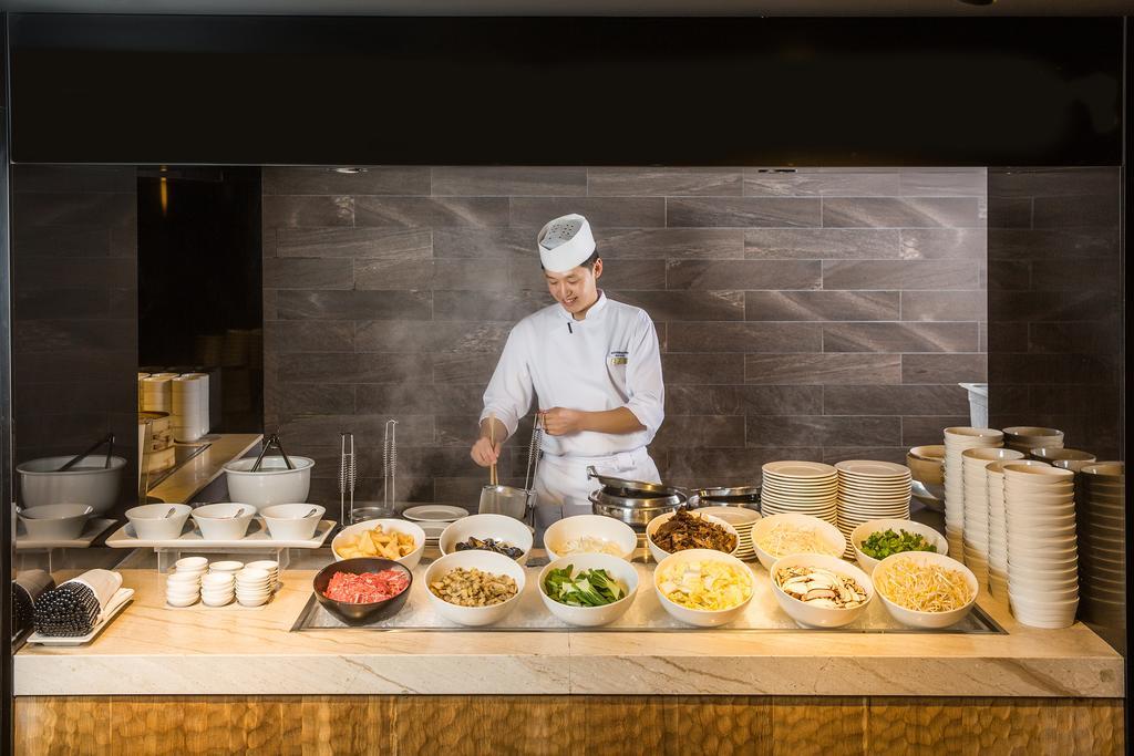 Kensington Jeju Hotel Kültér fotó A live kitchen at a hotel